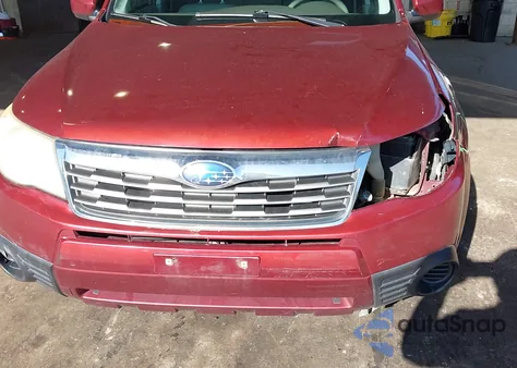 2010 Subaru Forester 2.5X Premium z USA, uszkodzony, nr VIN JF2SH6CC2AH720057